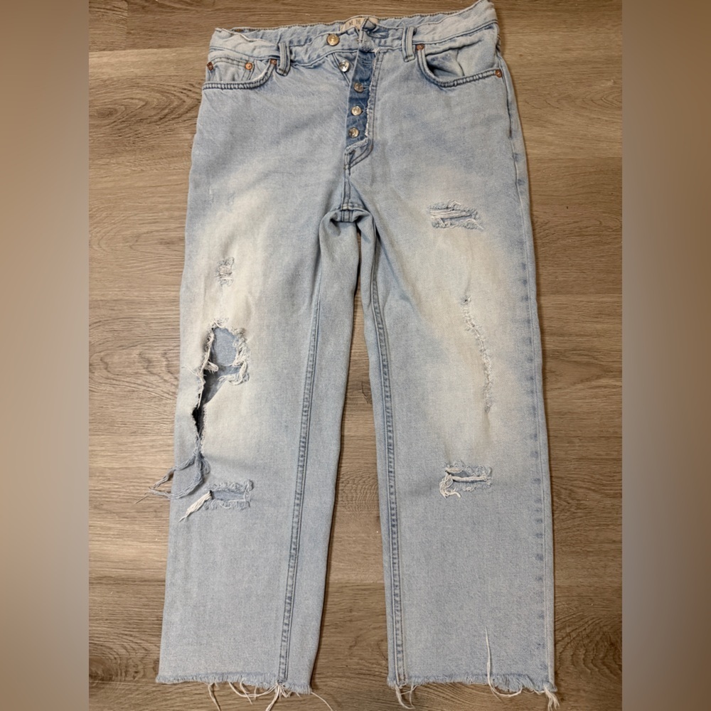 We The Free Light Blue Distressed Denim - Picture 2 of 9